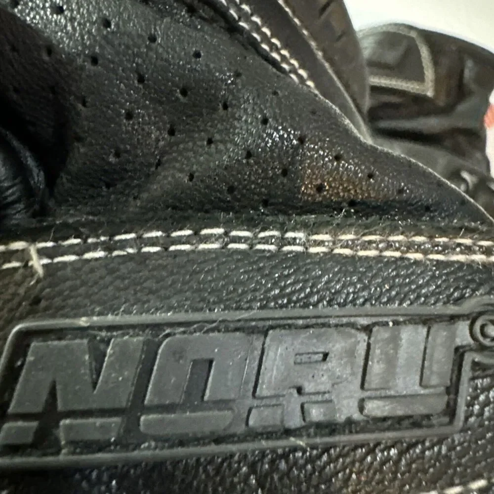 Noru‎ Unisex Size Medium Biking Motorcycle Gloves All Black W/Knuckle Protection